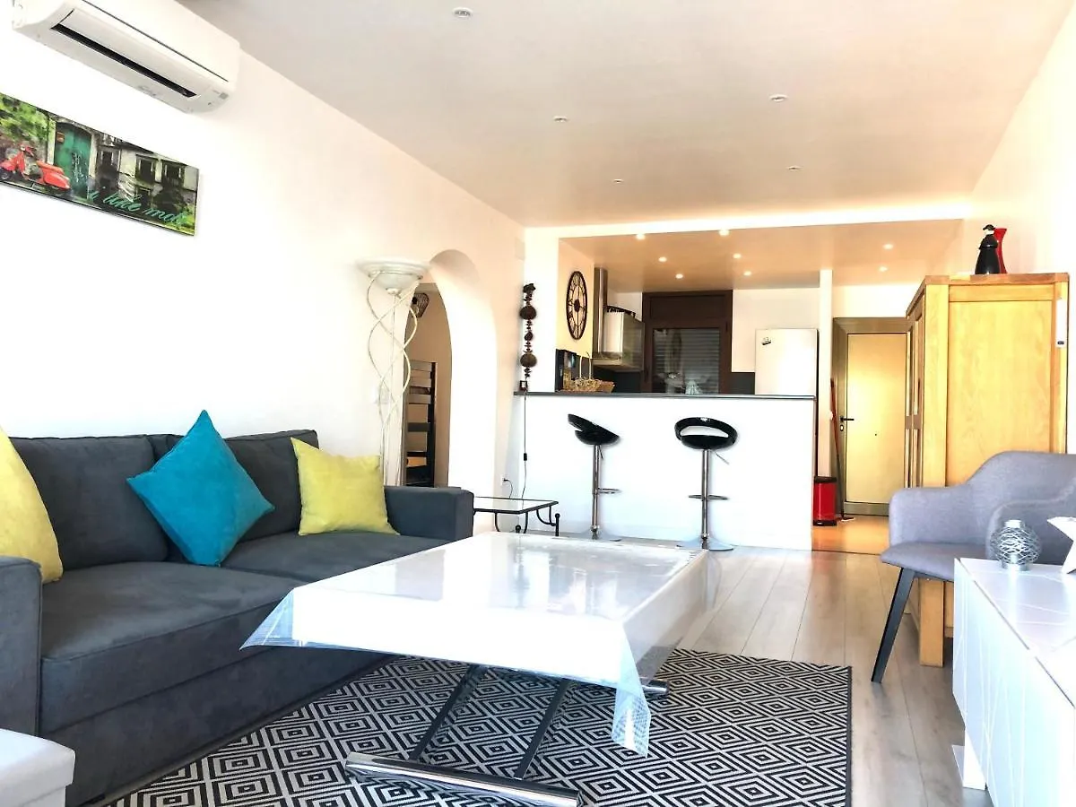 Apartment Central Bajo Roses
